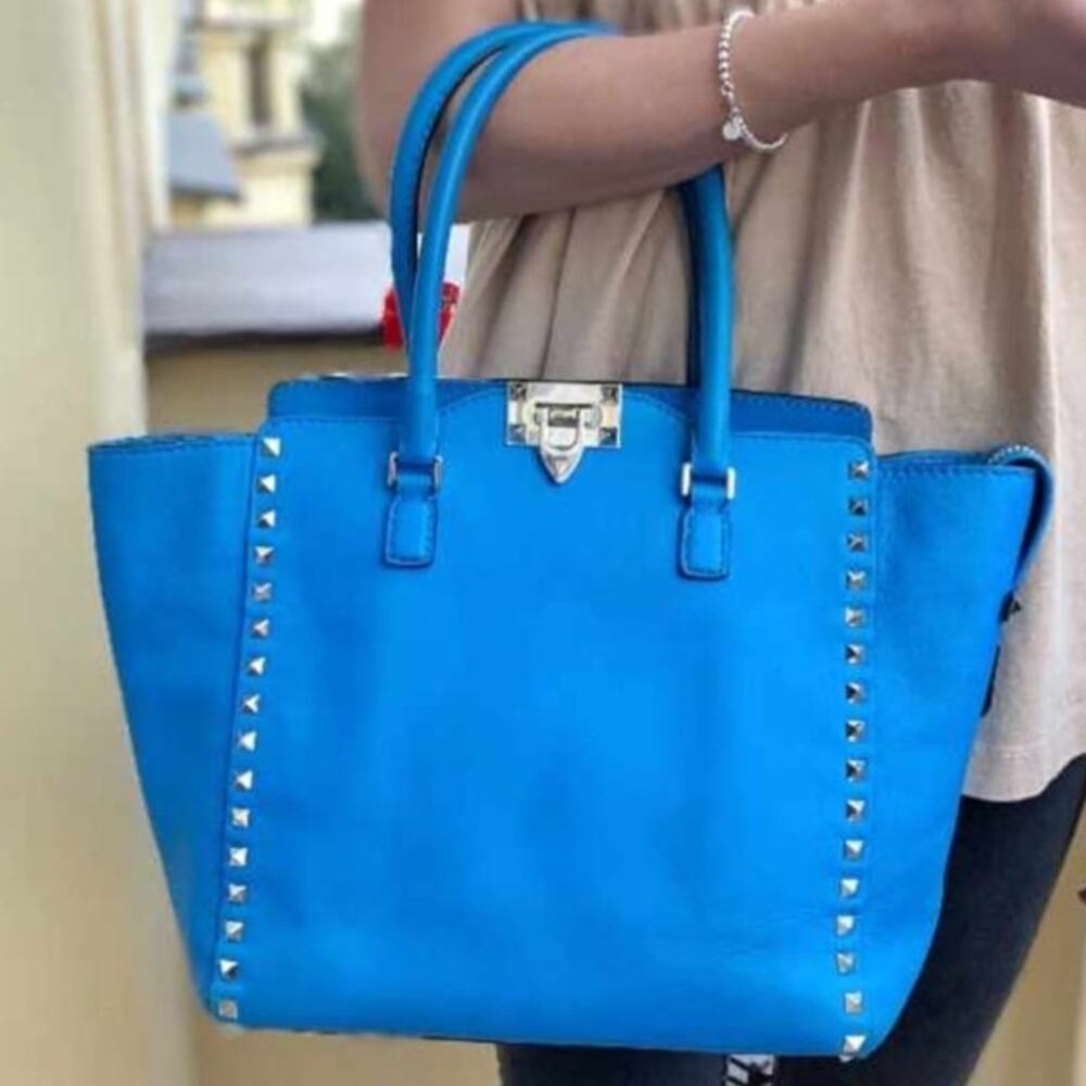 💎✨BEAUTIFUL✨💎 Authentic Valentino Rockstud Tote 2 Way Shoulder Bag